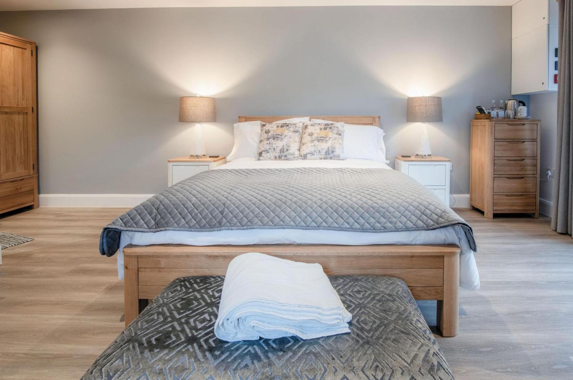 Suite 2 - Sleeping Giant Hotel - Pen Y Cae Inn Brecon Buitenkant foto