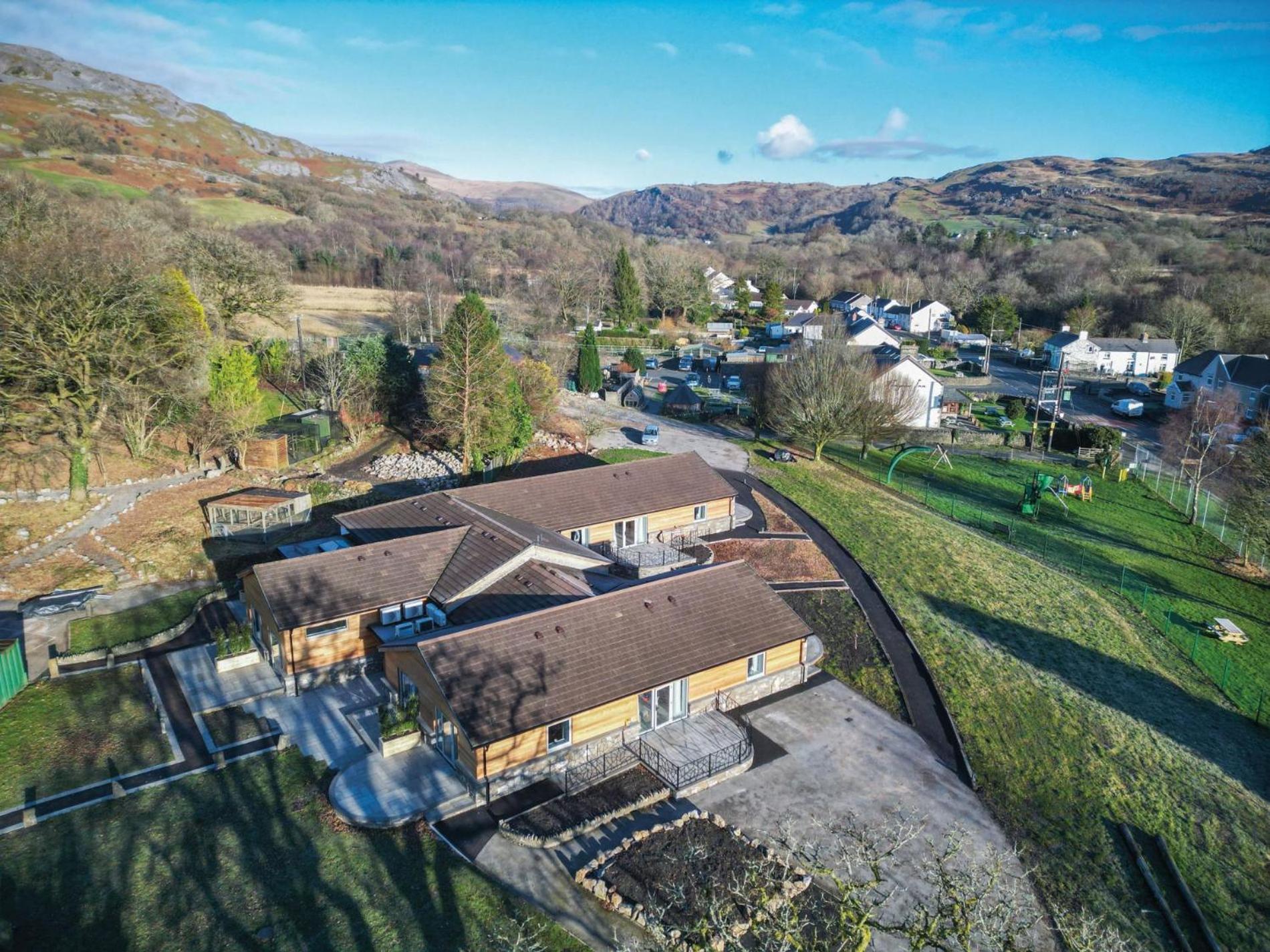 Suite 2 - Sleeping Giant Hotel - Pen Y Cae Inn Brecon Buitenkant foto