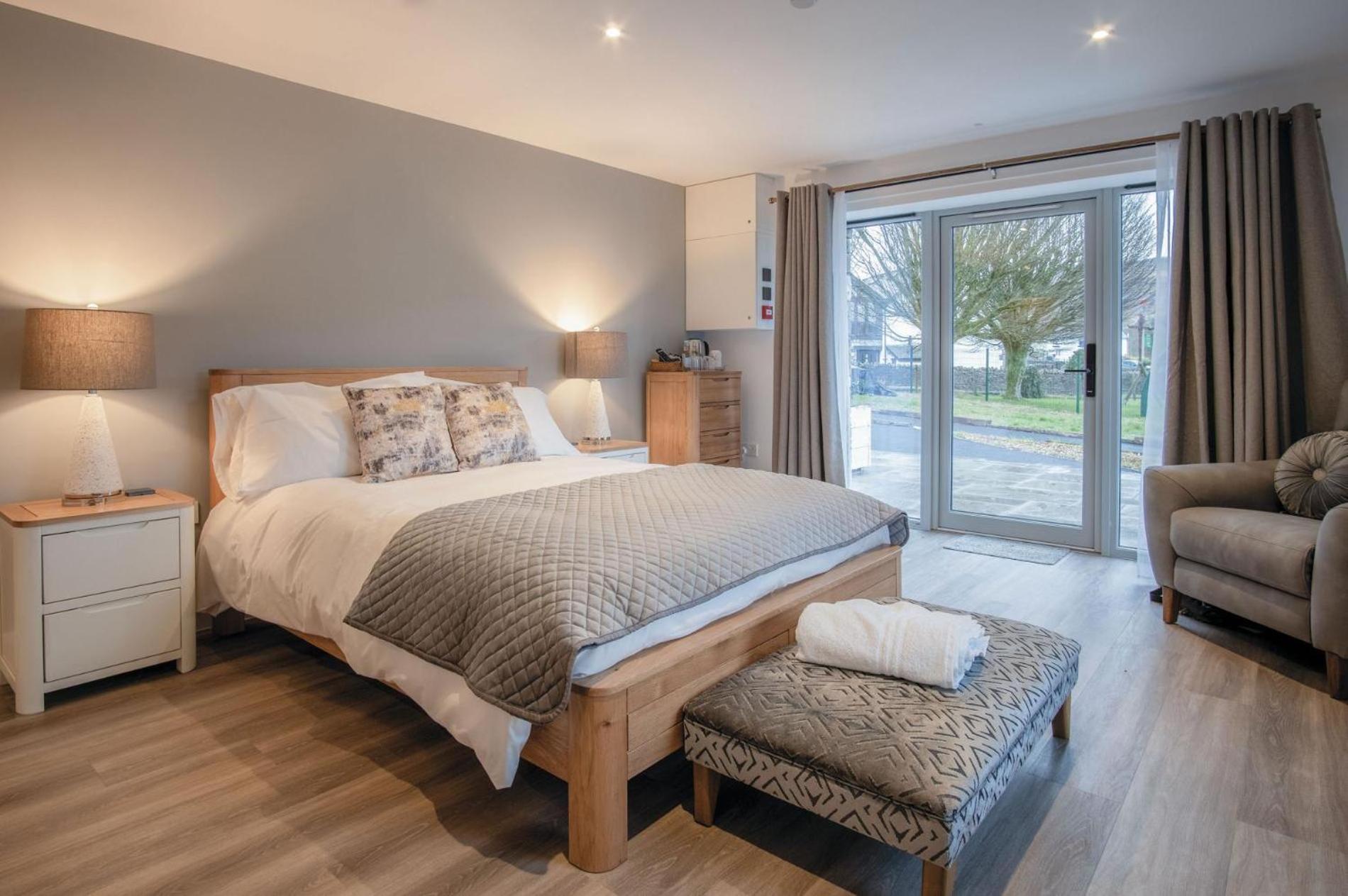 Suite 2 - Sleeping Giant Hotel - Pen Y Cae Inn Brecon Buitenkant foto