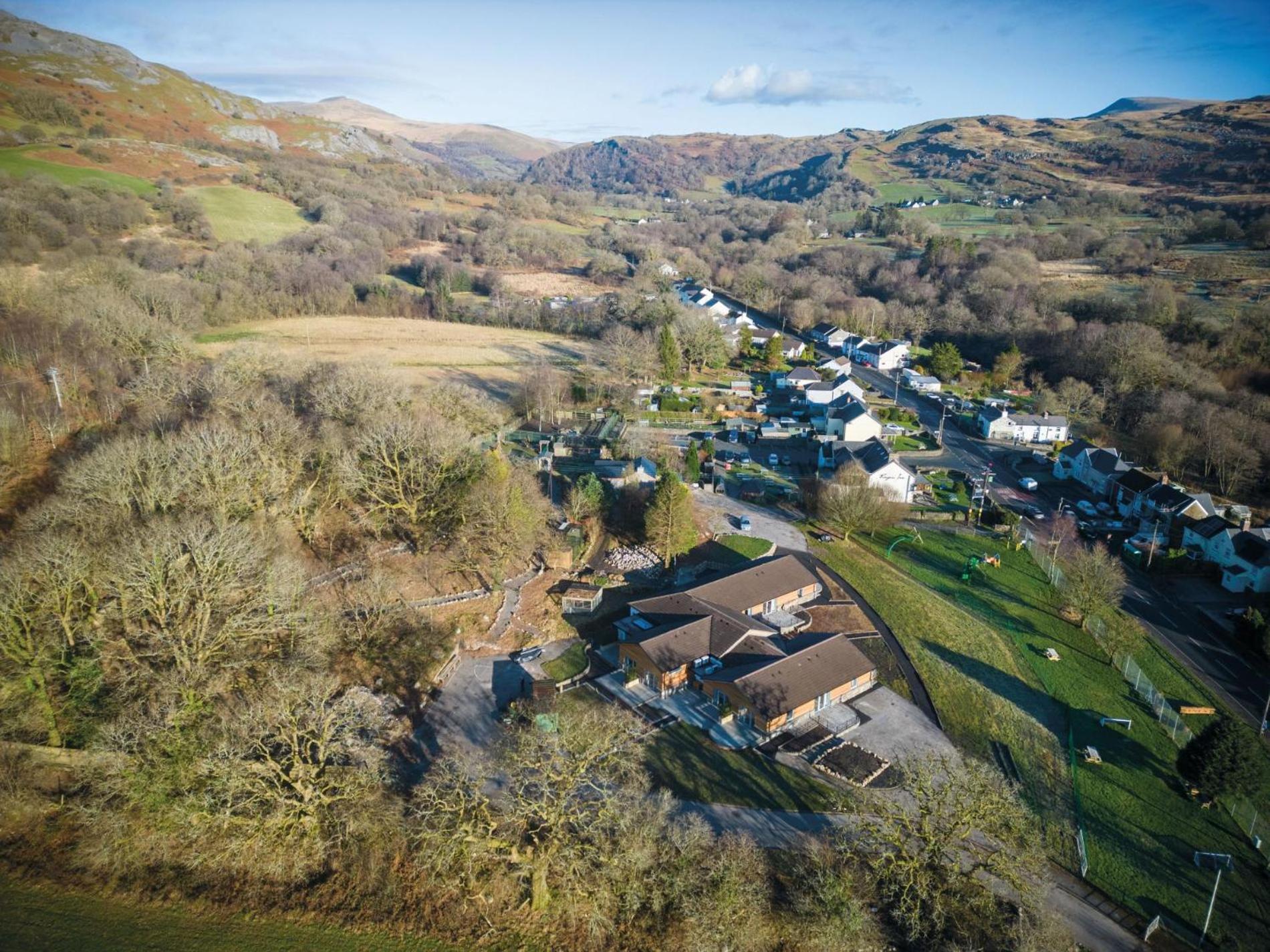 Suite 2 - Sleeping Giant Hotel - Pen Y Cae Inn Brecon Buitenkant foto