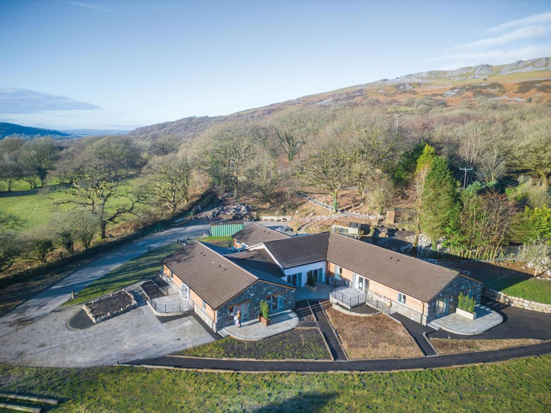 Suite 2 - Sleeping Giant Hotel - Pen Y Cae Inn Brecon Buitenkant foto